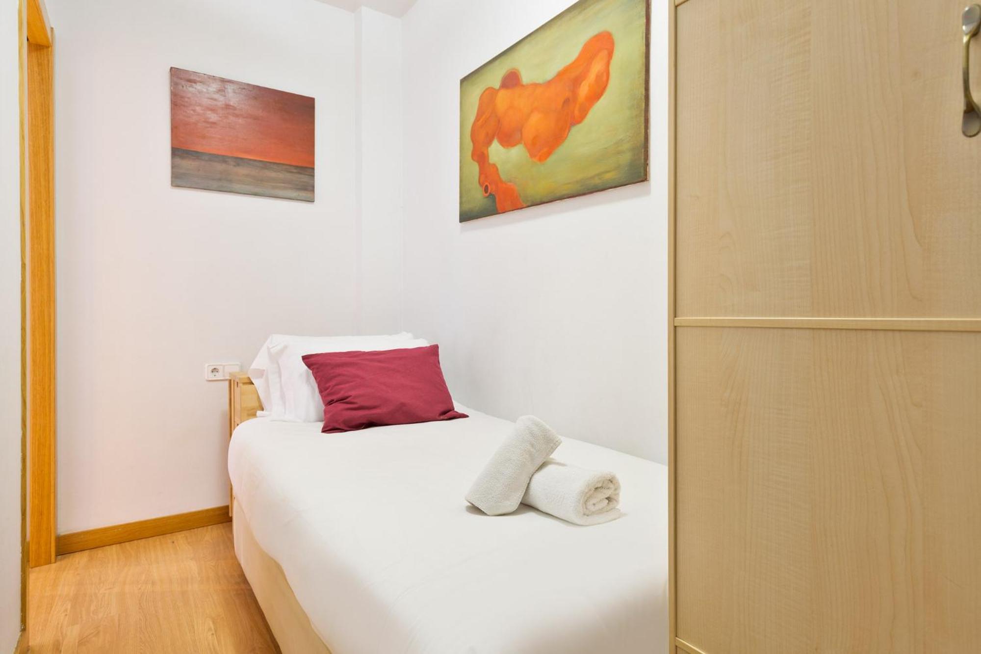 ברצלונה Stay U-Nique Apartments Radas II מראה חיצוני תמונה